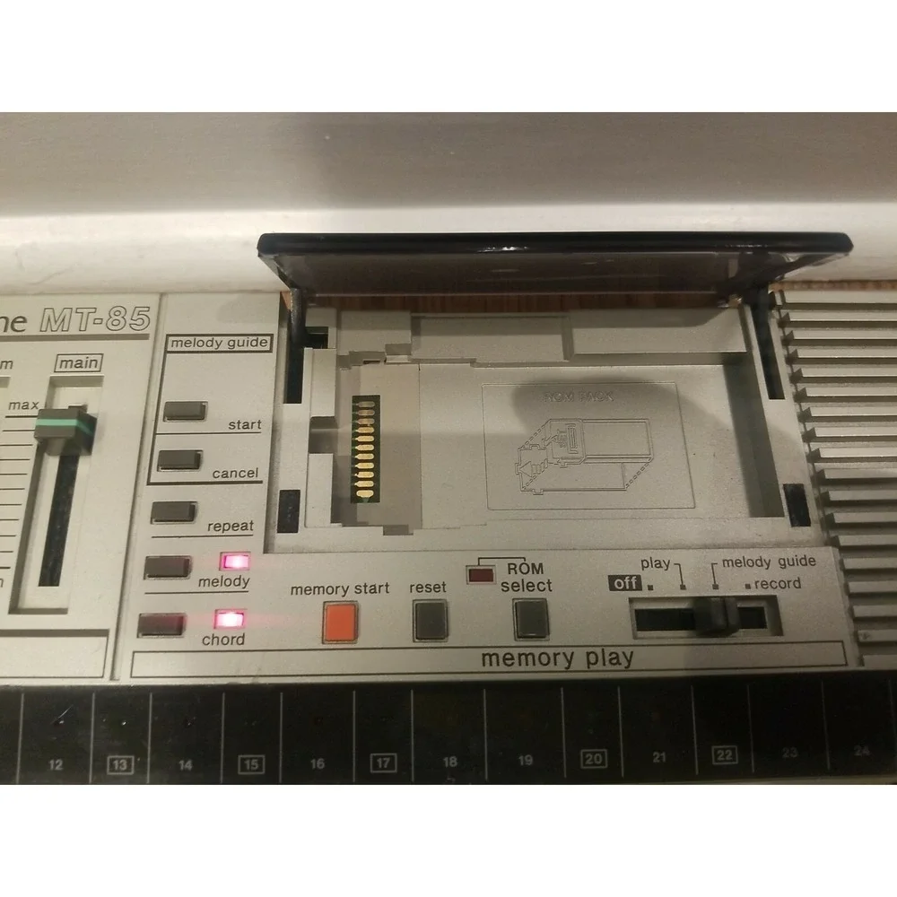 Vintage Casio Casiotone MT-85 Keyboard - Works